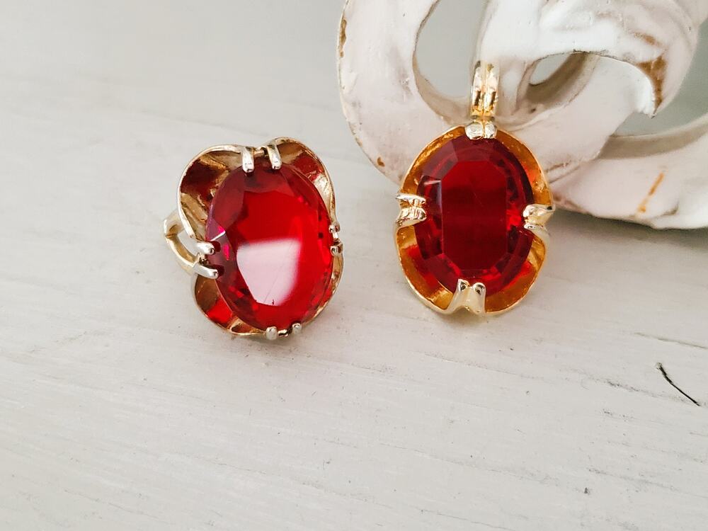 Vintage Gold Plated Red Stone Pendant and Ring Set